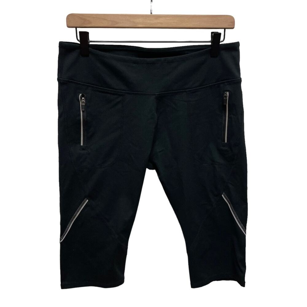 Fabletics Black Capri Workout Leggings Large